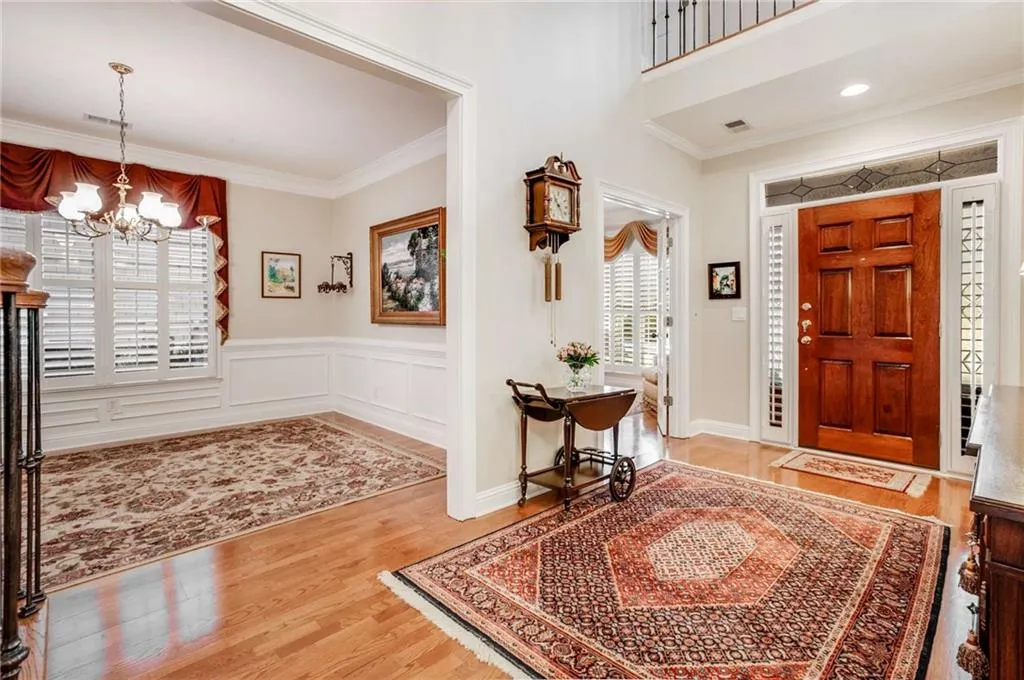 6245 Glen Oaks Lane, Sandy Springs, Georgia 30328, 4 Bedrooms Bedrooms, ,3 BathroomsBathrooms,Residential,Sold,6245 Glen Oaks Lane,7118886