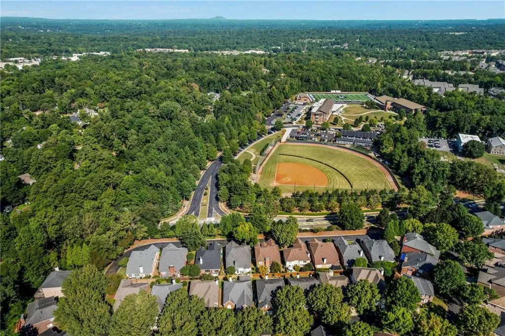 6245 Glen Oaks Lane, Sandy Springs, Georgia 30328, 4 Bedrooms Bedrooms, ,3 BathroomsBathrooms,Residential,Sold,6245 Glen Oaks Lane,7118886