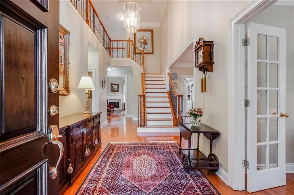 6245 Glen Oaks Lane, Sandy Springs, Georgia 30328, 4 Bedrooms Bedrooms, ,3 BathroomsBathrooms,Residential,Sold,6245 Glen Oaks Lane,7118886