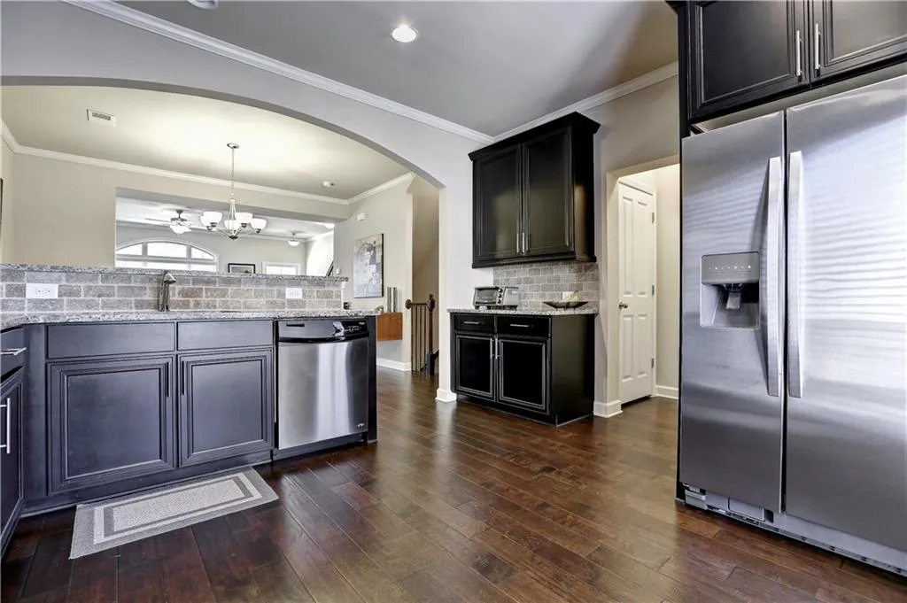7528 Highlands Point, Sandy Springs, Georgia 30328, 3 Bedrooms Bedrooms, ,3 BathroomsBathrooms,Residential,Sold,7528 Highlands Point,5778532
