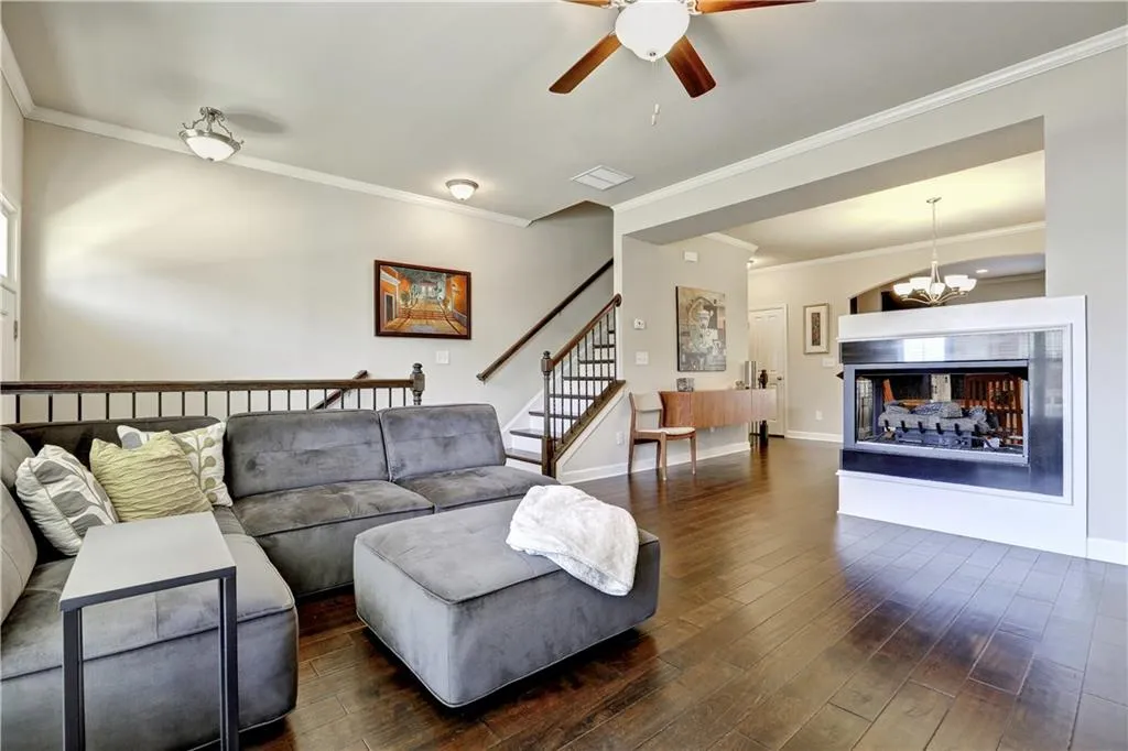 7528 Highlands Point, Sandy Springs, Georgia 30328, 3 Bedrooms Bedrooms, ,3 BathroomsBathrooms,Residential,Sold,7528 Highlands Point,5778532