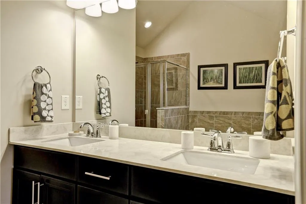 7528 Highlands Point, Sandy Springs, Georgia 30328, 3 Bedrooms Bedrooms, ,3 BathroomsBathrooms,Residential,Sold,7528 Highlands Point,5778532
