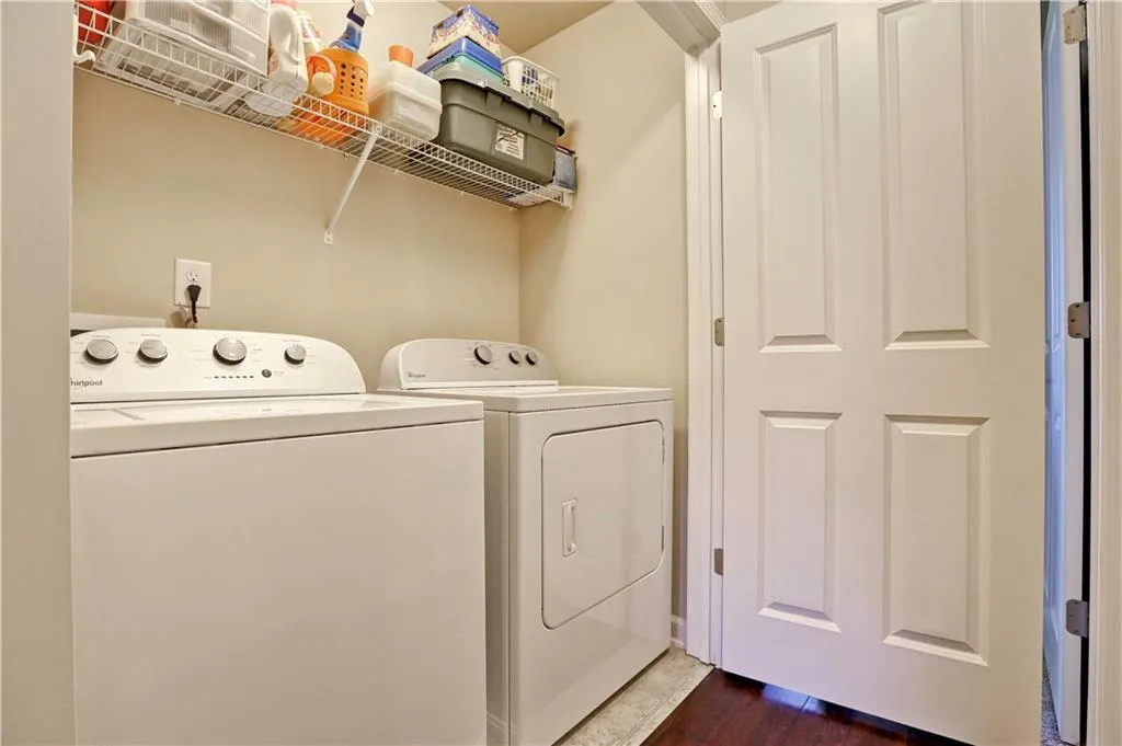 7528 Highlands Point, Sandy Springs, Georgia 30328, 3 Bedrooms Bedrooms, ,3 BathroomsBathrooms,Residential,Sold,7528 Highlands Point,5778532