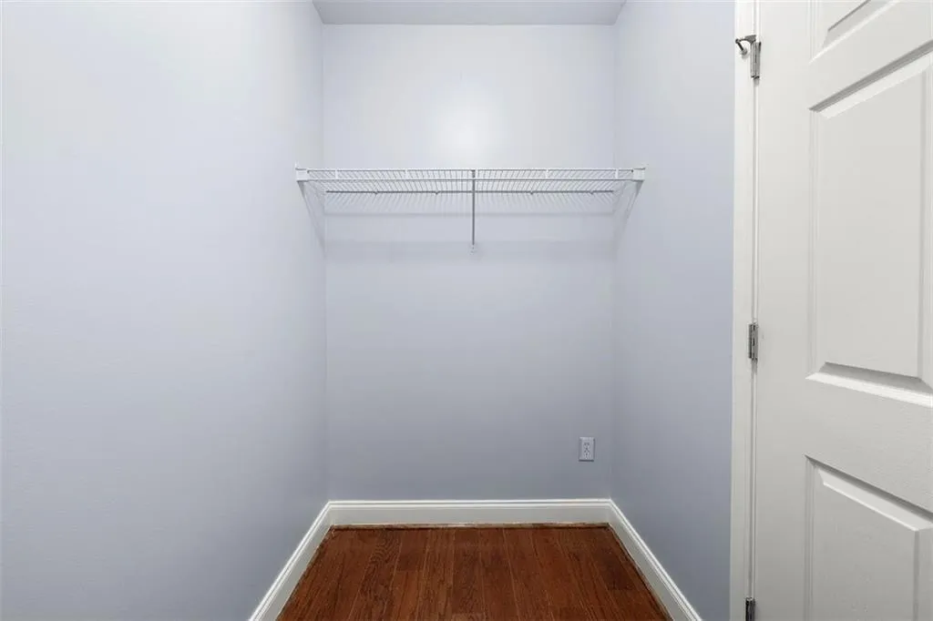 50 Biscayne Drive Nw Unit 6107, Atlanta, Georgia 30309, 2 Bedrooms Bedrooms, ,2 BathroomsBathrooms,Residential,For Sale,50 Biscayne Drive Nw Unit 6107,7621796