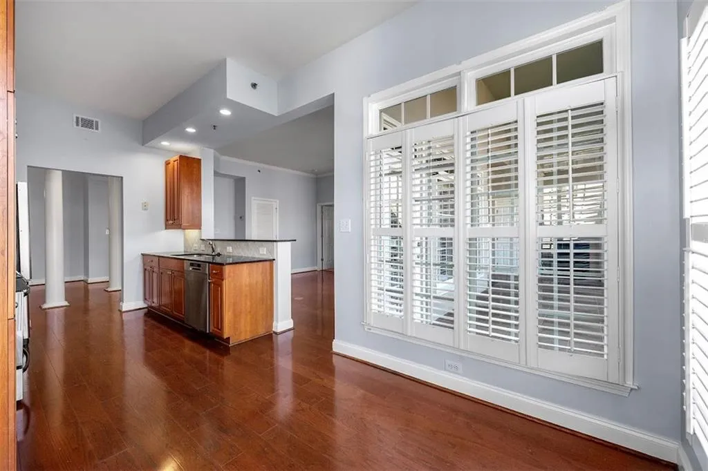 50 Biscayne Drive Nw Unit 6107, Atlanta, Georgia 30309, 2 Bedrooms Bedrooms, ,2 BathroomsBathrooms,Residential,For Sale,50 Biscayne Drive Nw Unit 6107,7621796