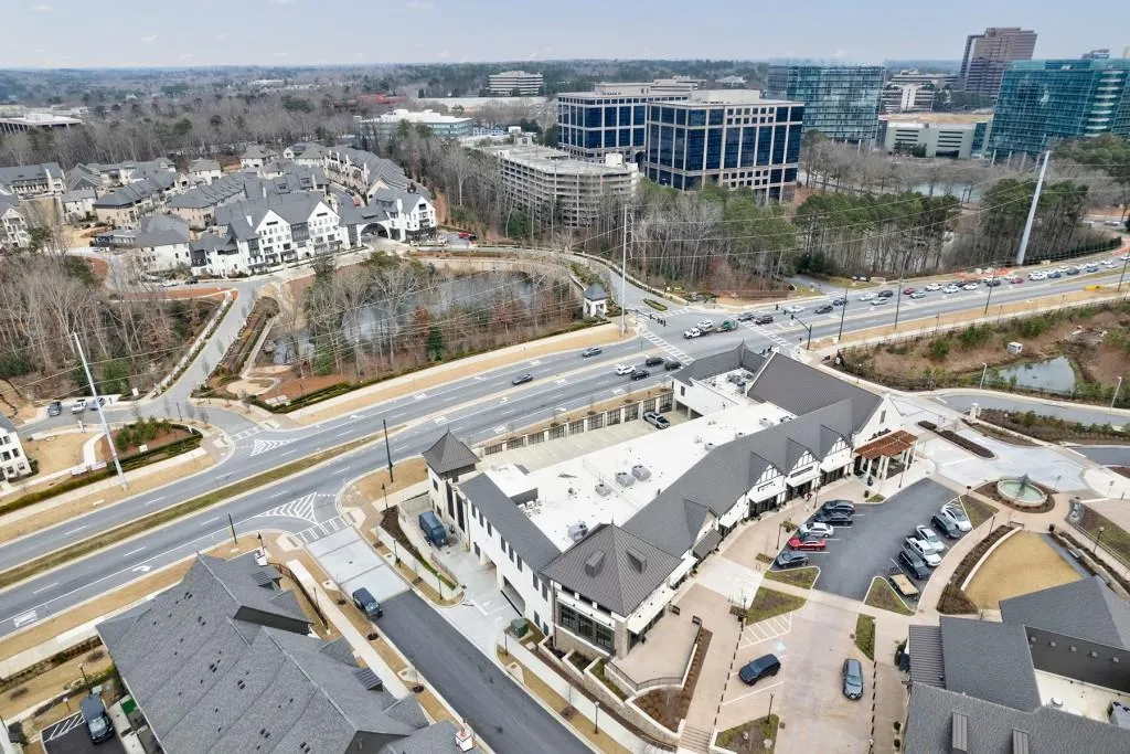 6613 Cadence Boulevard, Sandy Springs, Georgia 30328, 3 Bedrooms Bedrooms, ,3 BathroomsBathrooms,Residential,Sold,6613 Cadence Boulevard,7023383