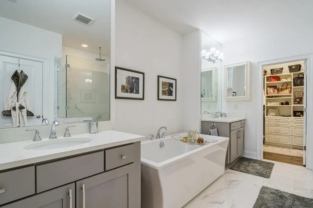 6613 Cadence Boulevard, Sandy Springs, Georgia 30328, 3 Bedrooms Bedrooms, ,3 BathroomsBathrooms,Residential,Sold,6613 Cadence Boulevard,7023383