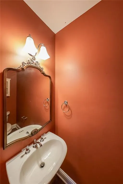 3056 Woodwalk Drive Se Unit 13, Atlanta, Georgia 30339, 4 Bedrooms Bedrooms, ,3 BathroomsBathrooms,Residential,For Sale,3056 Woodwalk Drive Se Unit 13,7665054
