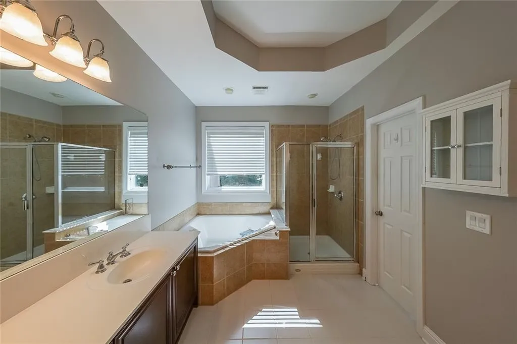 3056 Woodwalk Drive Se Unit 13, Atlanta, Georgia 30339, 4 Bedrooms Bedrooms, ,3 BathroomsBathrooms,Residential,For Sale,3056 Woodwalk Drive Se Unit 13,7665054