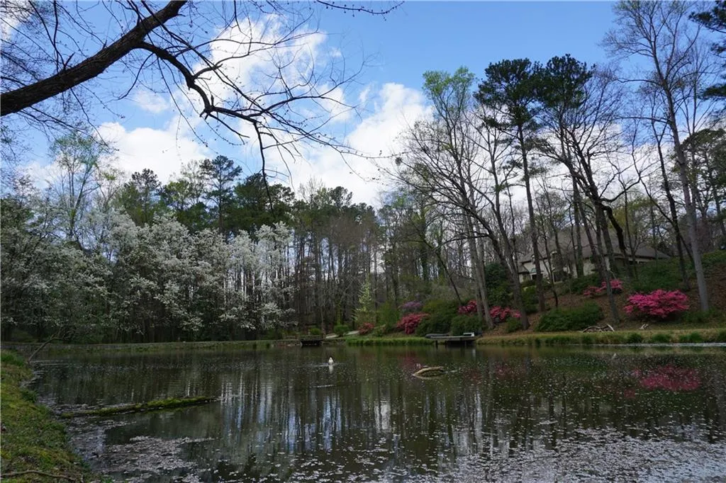 5785 Northside Drive, Atlanta, Georgia 30328, 6 Bedrooms Bedrooms, ,5 BathroomsBathrooms,Residential,Sold,5785 Northside Drive,6780078