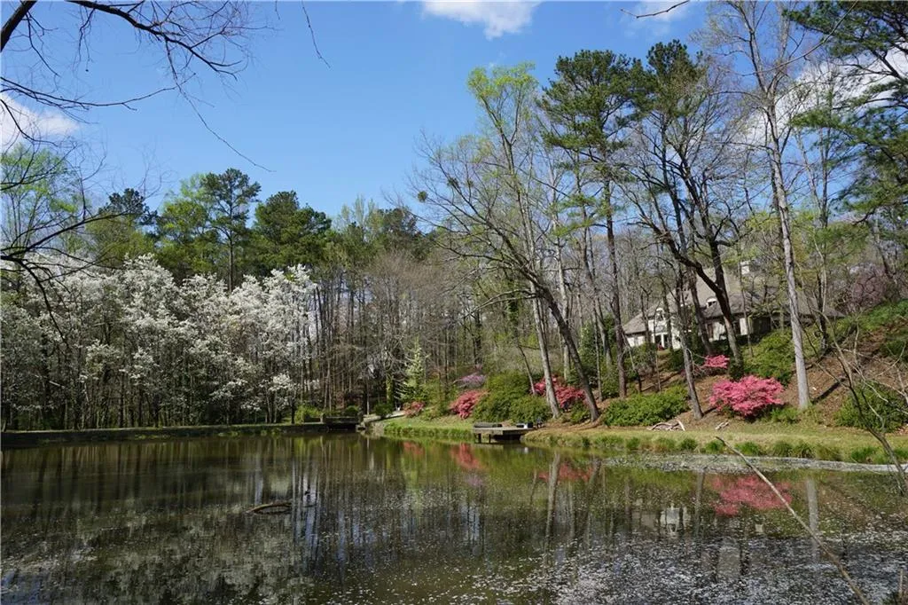 5785 Northside Drive, Atlanta, Georgia 30328, 6 Bedrooms Bedrooms, ,5 BathroomsBathrooms,Residential,Sold,5785 Northside Drive,6780078