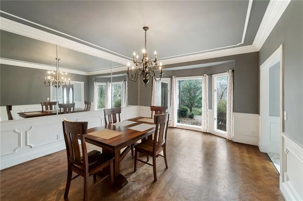 5785 Northside Drive, Atlanta, Georgia 30328, 6 Bedrooms Bedrooms, ,5 BathroomsBathrooms,Residential,Sold,5785 Northside Drive,6780078