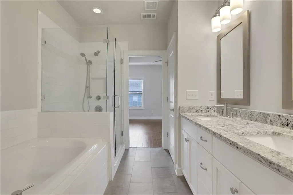 4103 Township Parkway, Atlanta, Georgia 30342, 2 Bedrooms Bedrooms, ,2 BathroomsBathrooms,Residential,For Sale,4103 Township Parkway,7729566
