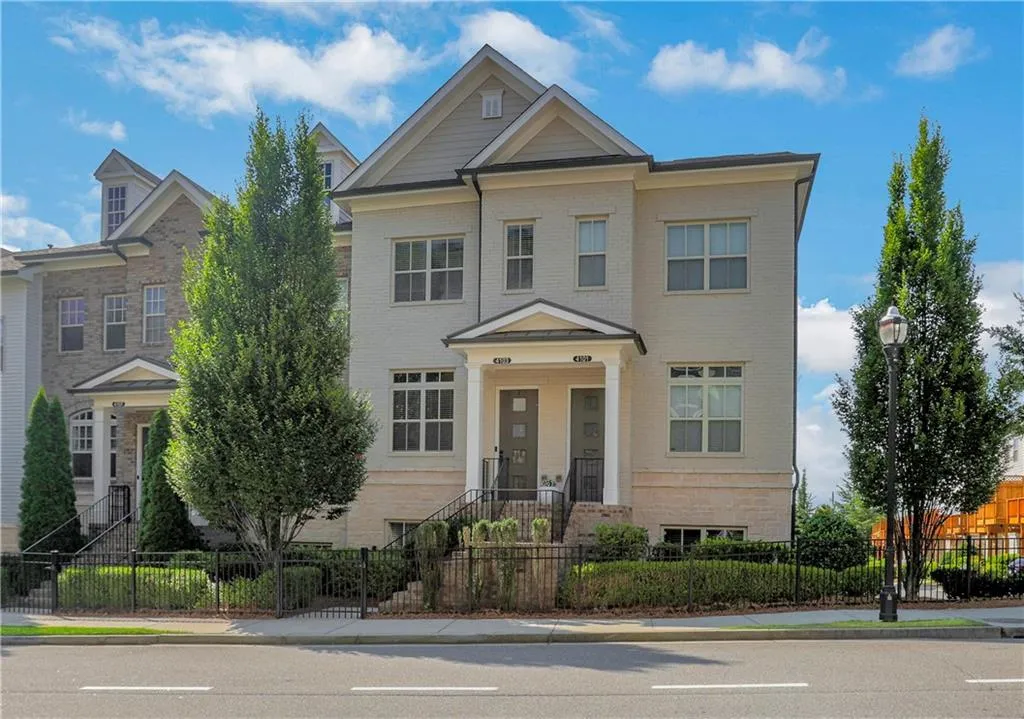 4103 Township Parkway, Atlanta, Georgia 30342, 2 Bedrooms Bedrooms, ,2 BathroomsBathrooms,Residential,For Sale,4103 Township Parkway,7729566