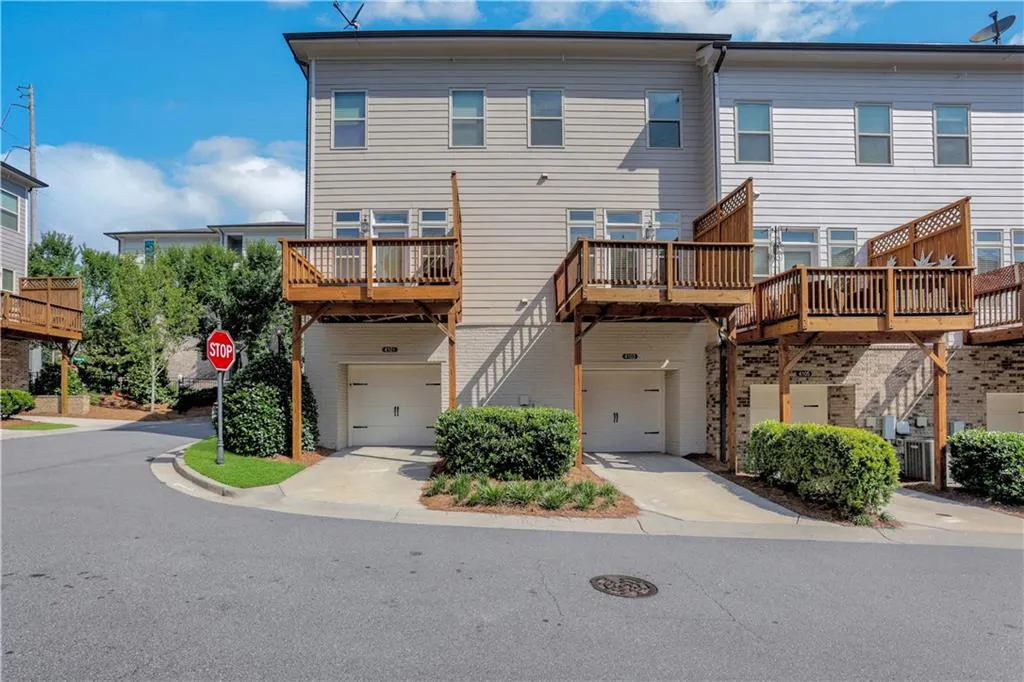 4103 Township Parkway, Atlanta, Georgia 30342, 2 Bedrooms Bedrooms, ,2 BathroomsBathrooms,Residential,For Sale,4103 Township Parkway,7729566