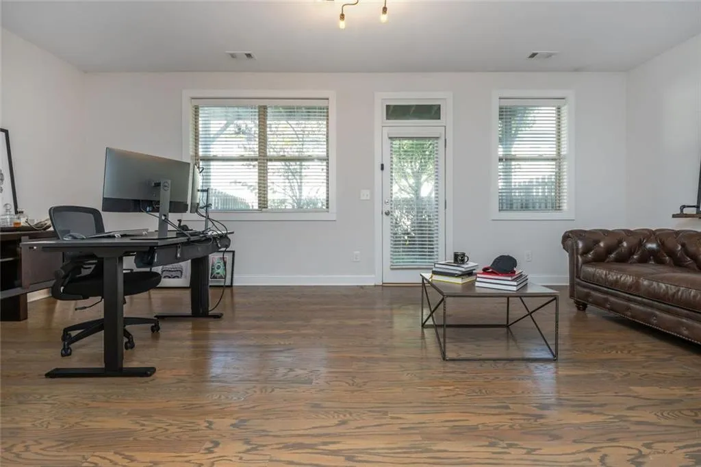 2138 Shale Lane Nw Unit 260, Atlanta, Georgia 30318, 3 Bedrooms Bedrooms, ,3 BathroomsBathrooms,Residential,For Sale,2138 Shale Lane Nw Unit 260,7665434