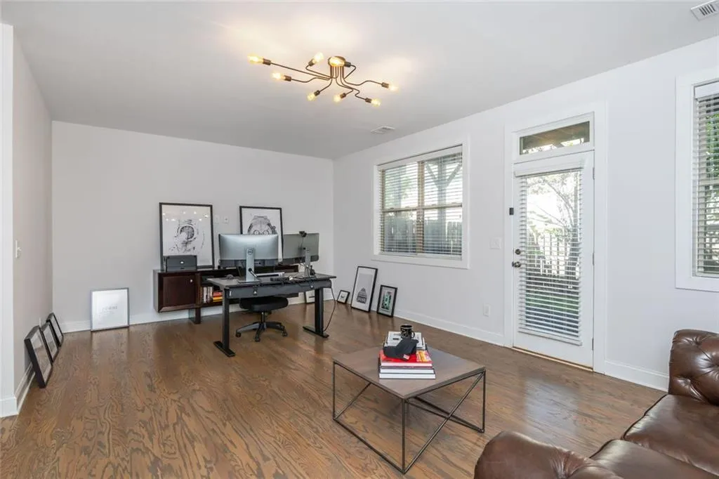 2138 Shale Lane Nw Unit 260, Atlanta, Georgia 30318, 3 Bedrooms Bedrooms, ,3 BathroomsBathrooms,Residential,For Sale,2138 Shale Lane Nw Unit 260,7665434