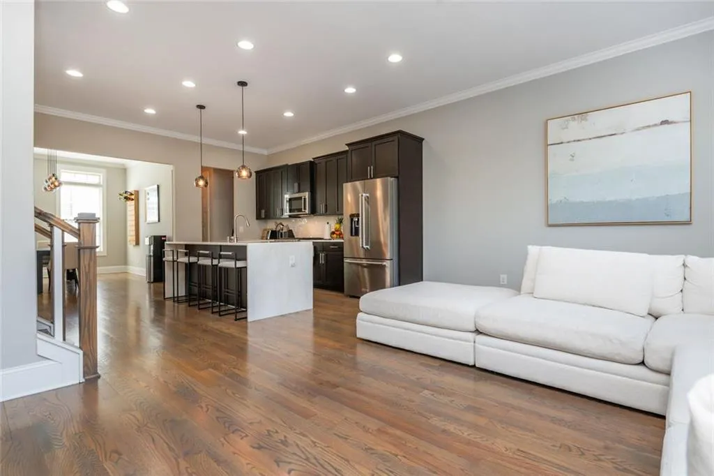 2138 Shale Lane Nw Unit 260, Atlanta, Georgia 30318, 3 Bedrooms Bedrooms, ,3 BathroomsBathrooms,Residential,For Sale,2138 Shale Lane Nw Unit 260,7665434