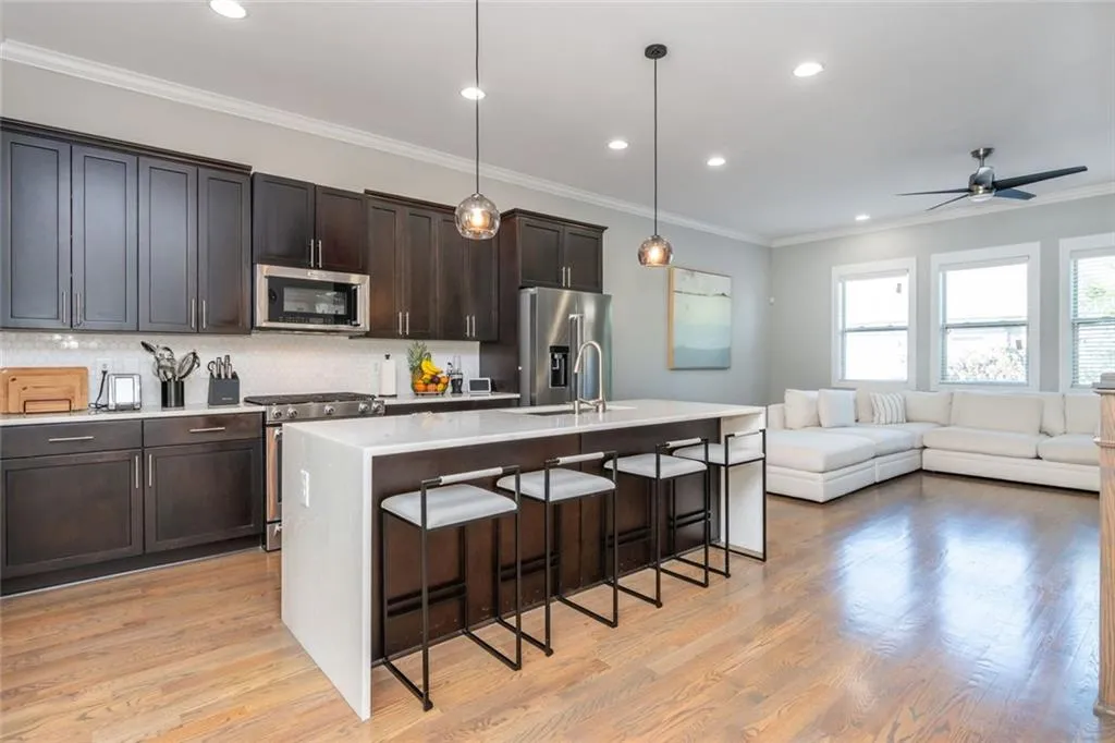 2138 Shale Lane Nw Unit 260, Atlanta, Georgia 30318, 3 Bedrooms Bedrooms, ,3 BathroomsBathrooms,Residential,For Sale,2138 Shale Lane Nw Unit 260,7665434