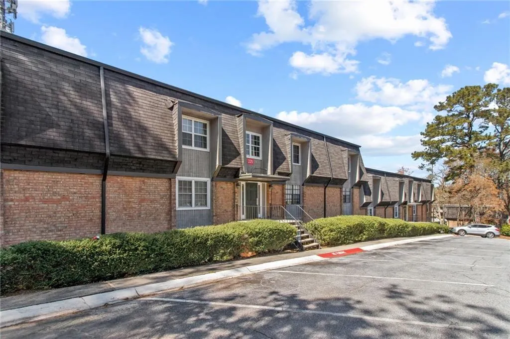 335 Winding River Drive Unit F, Atlanta, Georgia 30350, 2 Bedrooms Bedrooms, ,2 BathroomsBathrooms,Residential,Sold,335 Winding River Drive Unit F,7178813