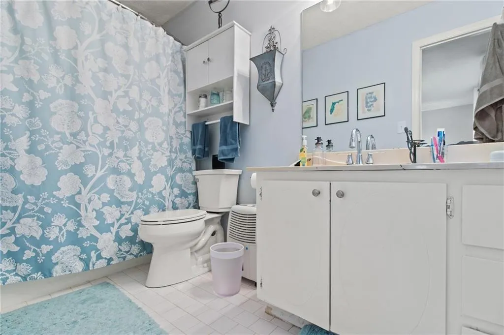 335 Winding River Drive Unit F, Atlanta, Georgia 30350, 2 Bedrooms Bedrooms, ,2 BathroomsBathrooms,Residential,Sold,335 Winding River Drive Unit F,7178813