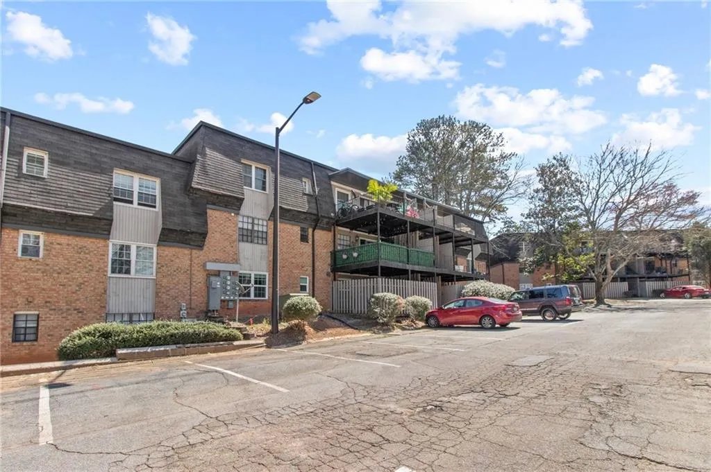 335 Winding River Drive Unit F, Atlanta, Georgia 30350, 2 Bedrooms Bedrooms, ,2 BathroomsBathrooms,Residential,Sold,335 Winding River Drive Unit F,7178813