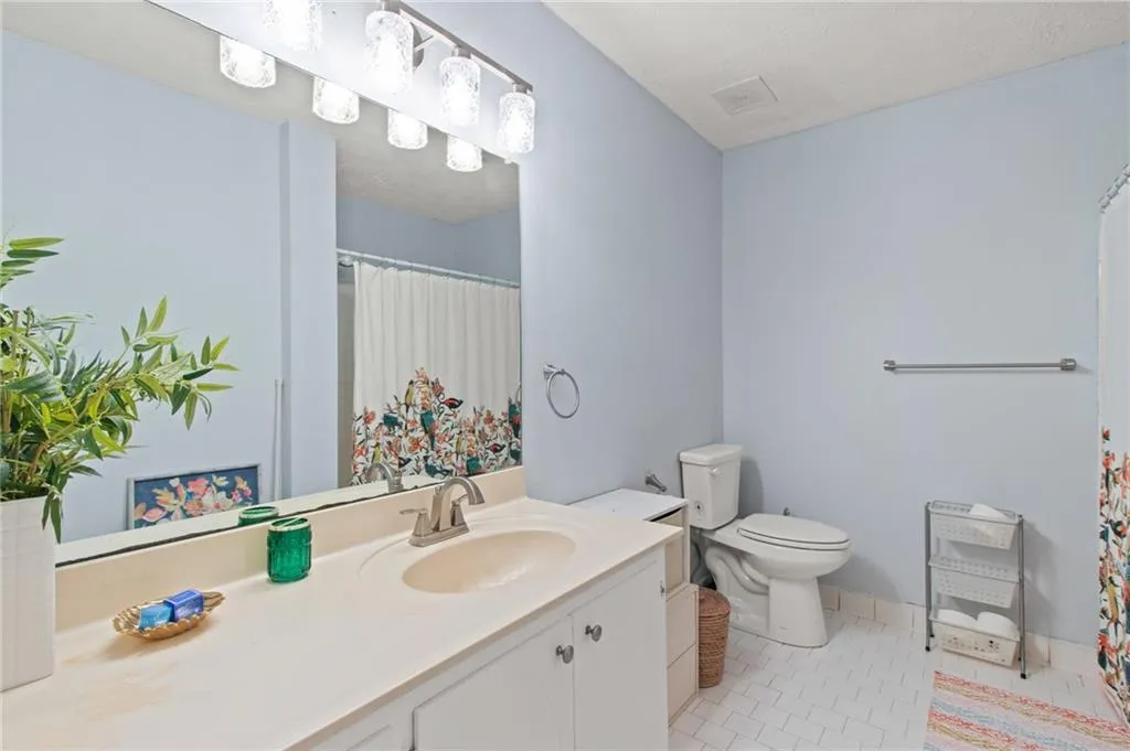 335 Winding River Drive Unit F, Atlanta, Georgia 30350, 2 Bedrooms Bedrooms, ,2 BathroomsBathrooms,Residential,Sold,335 Winding River Drive Unit F,7178813