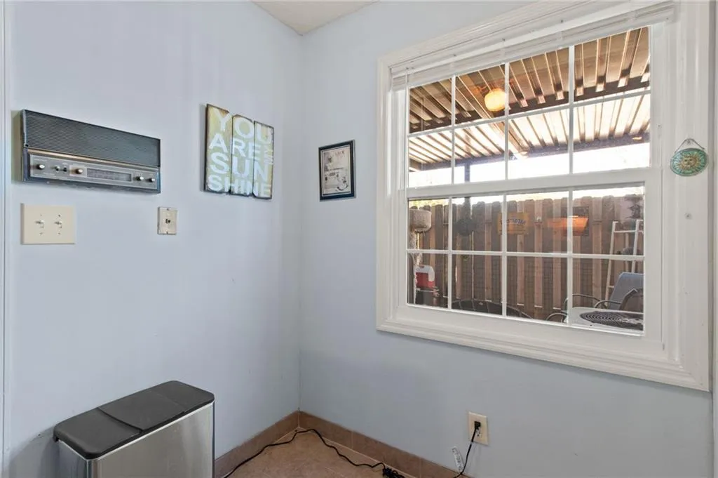 335 Winding River Drive Unit F, Atlanta, Georgia 30350, 2 Bedrooms Bedrooms, ,2 BathroomsBathrooms,Residential,Sold,335 Winding River Drive Unit F,7178813