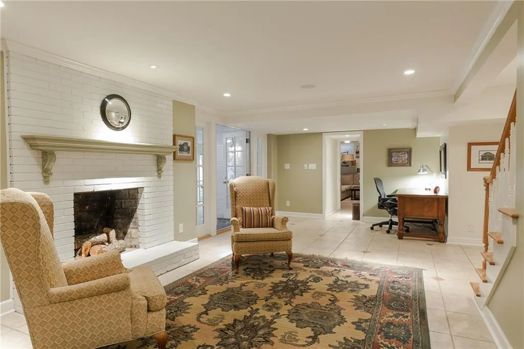 215 Forrest Lake Drive, Sandy Springs, Georgia 30327, 4 Bedrooms Bedrooms, ,3 BathroomsBathrooms,Residential,Sold,215 Forrest Lake Drive,5991102