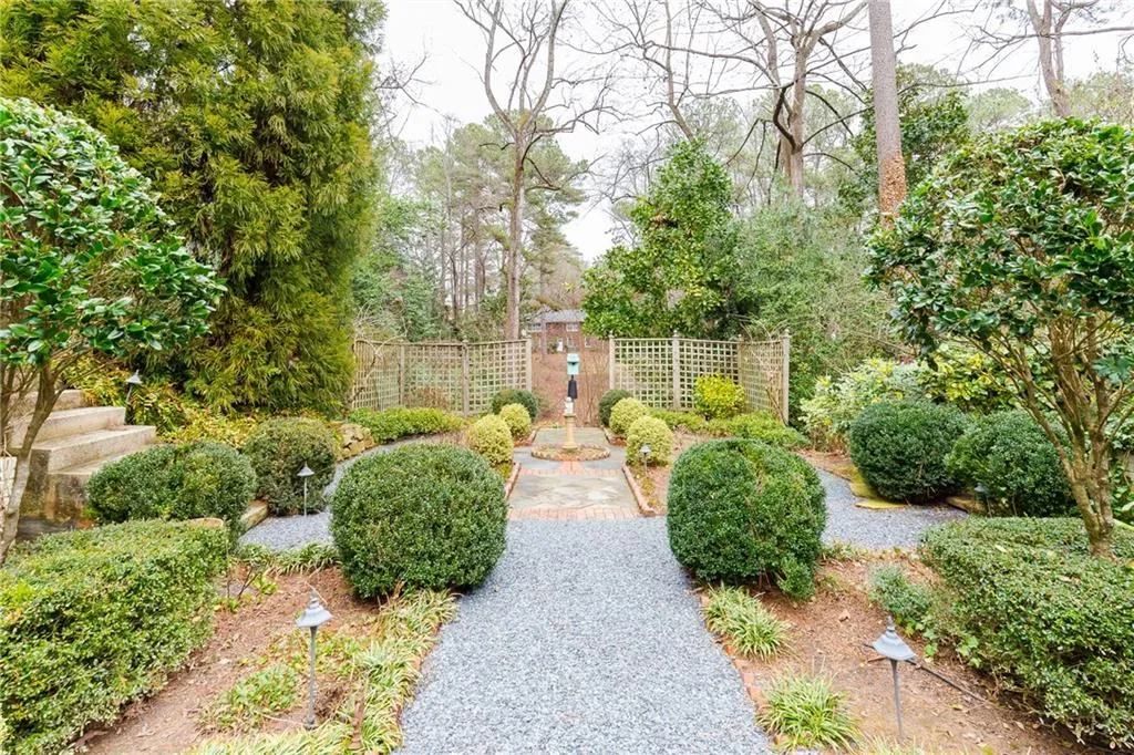 215 Forrest Lake Drive, Sandy Springs, Georgia 30327, 4 Bedrooms Bedrooms, ,3 BathroomsBathrooms,Residential,Sold,215 Forrest Lake Drive,5991102