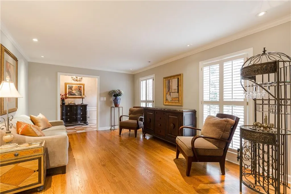 215 Forrest Lake Drive, Sandy Springs, Georgia 30327, 4 Bedrooms Bedrooms, ,3 BathroomsBathrooms,Residential,Sold,215 Forrest Lake Drive,5991102