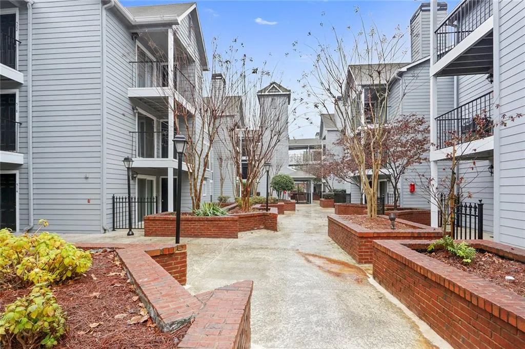 518 Granville Court, Sandy Springs, Georgia 30328, 1 Bedroom Bedrooms, ,1 BathroomBathrooms,Residential,Sold,518 Granville Court,6111072