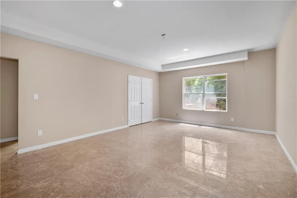 5325 N Powers Ferry Road, Atlanta, Georgia 30327, 4 Bedrooms Bedrooms, ,4 BathroomsBathrooms,Residential,Sold,5325 N Powers Ferry Road,7256579