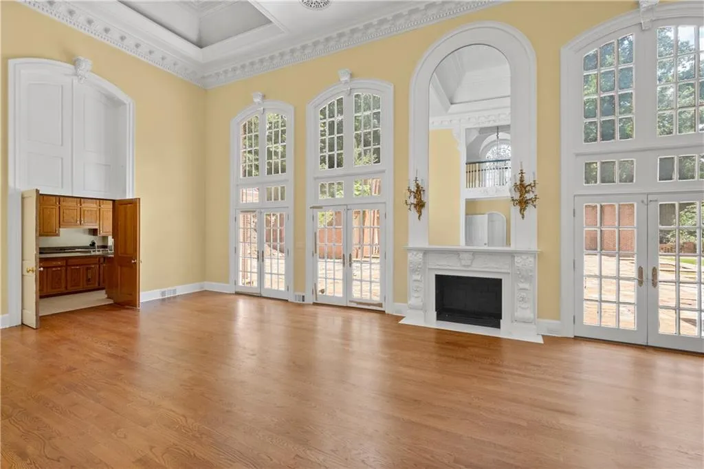 5325 N Powers Ferry Road, Atlanta, Georgia 30327, 4 Bedrooms Bedrooms, ,4 BathroomsBathrooms,Residential,Sold,5325 N Powers Ferry Road,7256579