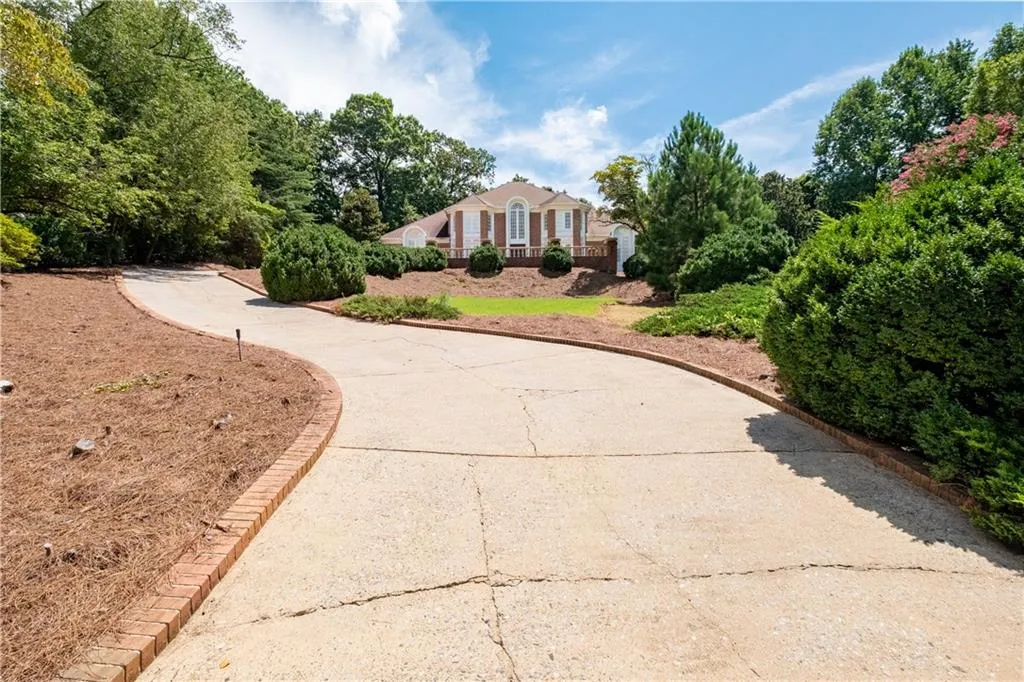 5325 N Powers Ferry Road, Atlanta, Georgia 30327, 4 Bedrooms Bedrooms, ,4 BathroomsBathrooms,Residential,Sold,5325 N Powers Ferry Road,7256579