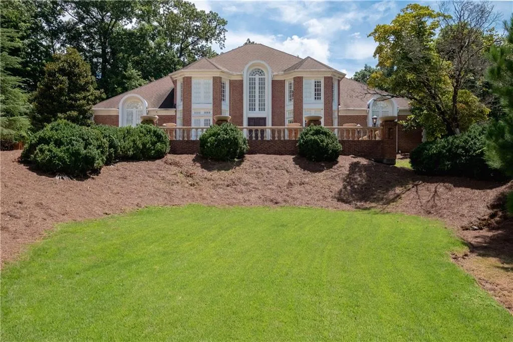 5325 N Powers Ferry Road, Atlanta, Georgia 30327, 4 Bedrooms Bedrooms, ,4 BathroomsBathrooms,Residential,Sold,5325 N Powers Ferry Road,7256579