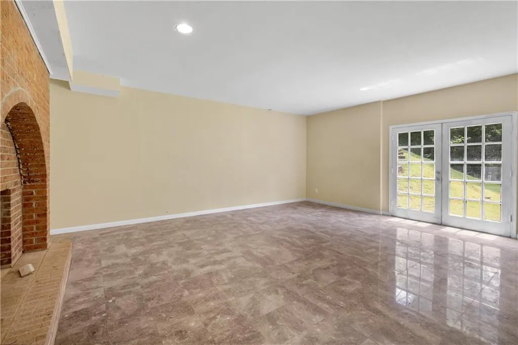 5325 N Powers Ferry Road, Atlanta, Georgia 30327, 4 Bedrooms Bedrooms, ,4 BathroomsBathrooms,Residential,Sold,5325 N Powers Ferry Road,7256579