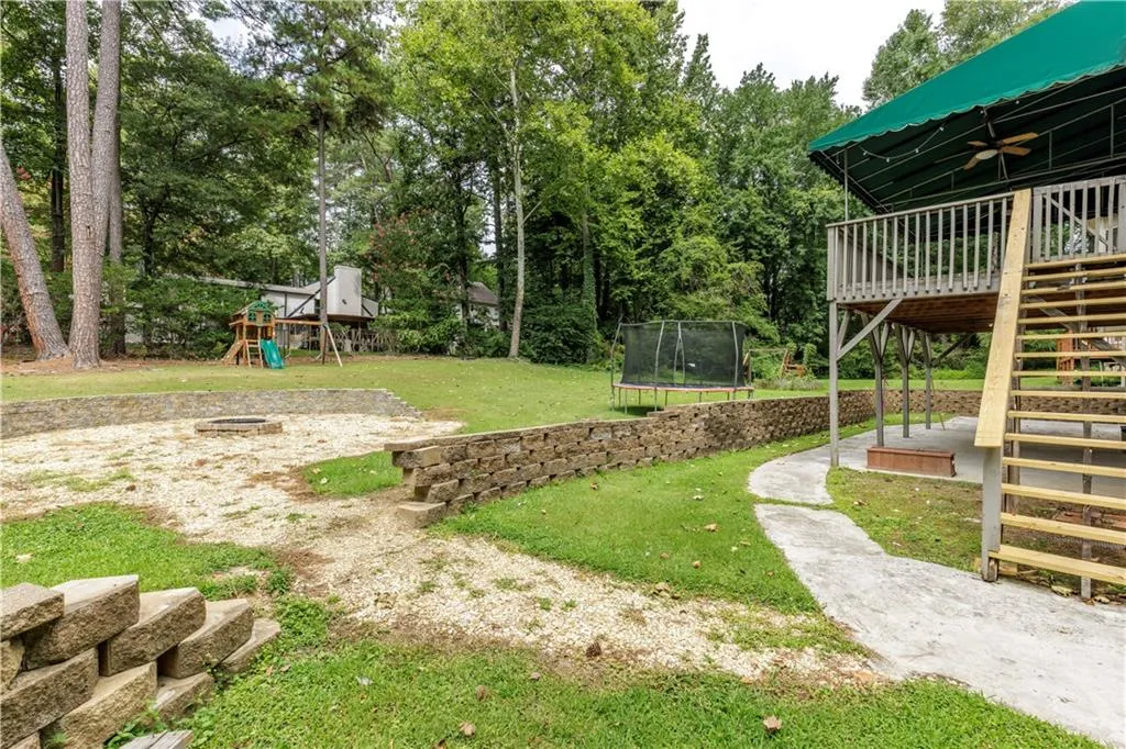 7110 Northgreen Drive, Atlanta, Georgia 30328, 4 Bedrooms Bedrooms, ,2 BathroomsBathrooms,Residential,Sold,7110 Northgreen Drive,7436713