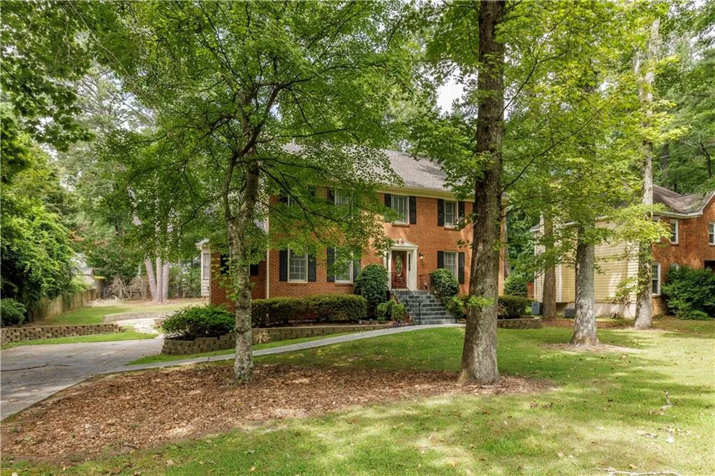 7110 Northgreen Drive, Atlanta, Georgia 30328, 4 Bedrooms Bedrooms, ,2 BathroomsBathrooms,Residential,Sold,7110 Northgreen Drive,7436713