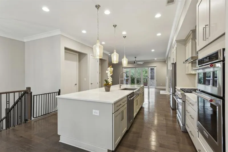 269 Devin Place Ne, Atlanta, Georgia 30305, 3 Bedrooms Bedrooms, ,3 BathroomsBathrooms,Residential,For Sale,269 Devin Place Ne,7628020