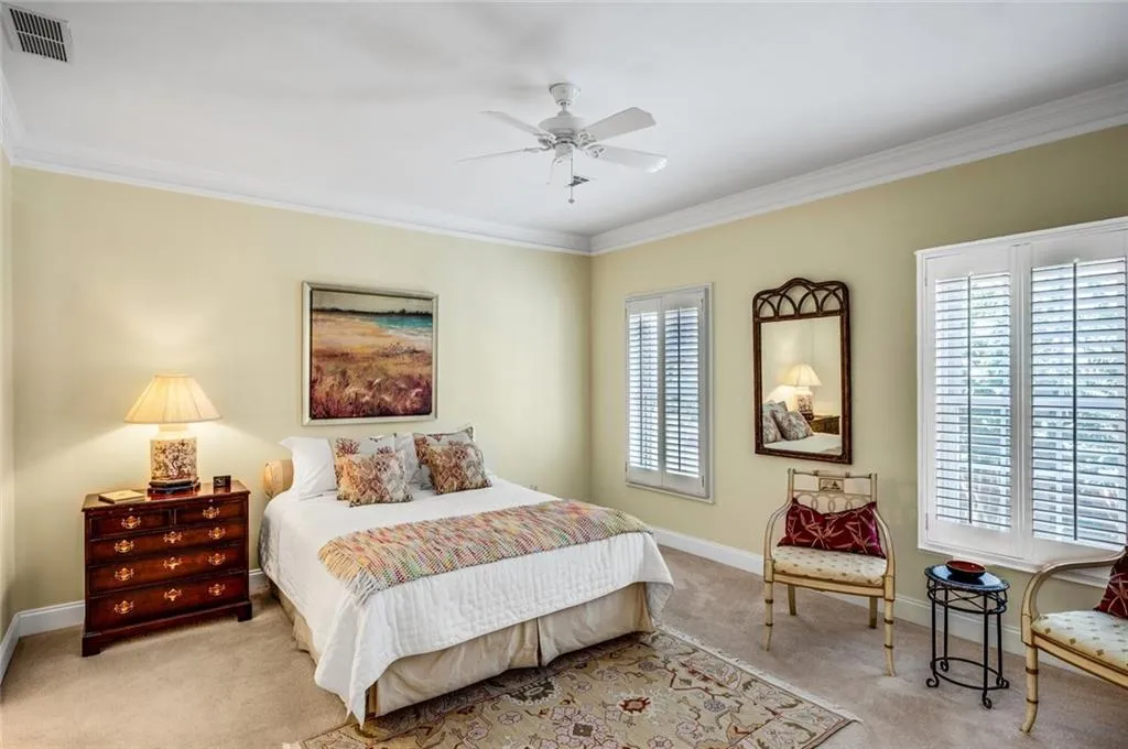 2570 Oglethorpe Circle Ne Unit 3, Atlanta, Georgia 30319, 4 Bedrooms Bedrooms, ,2 BathroomsBathrooms,Residential,For Sale,2570 Oglethorpe Circle Ne Unit 3,7637287