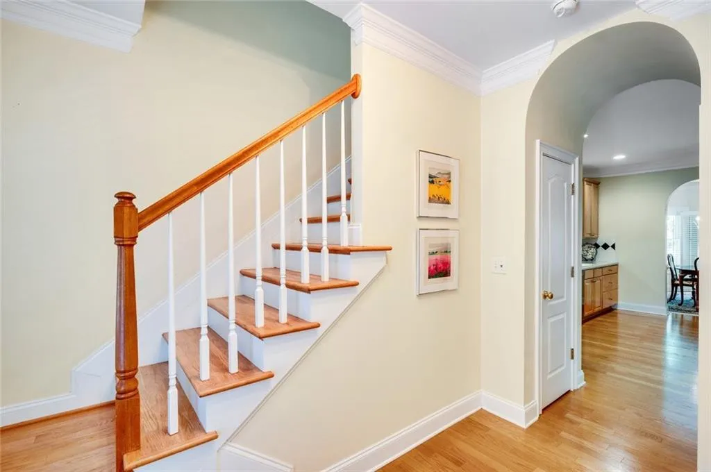 2570 Oglethorpe Circle Ne Unit 3, Atlanta, Georgia 30319, 4 Bedrooms Bedrooms, ,2 BathroomsBathrooms,Residential,For Sale,2570 Oglethorpe Circle Ne Unit 3,7637287
