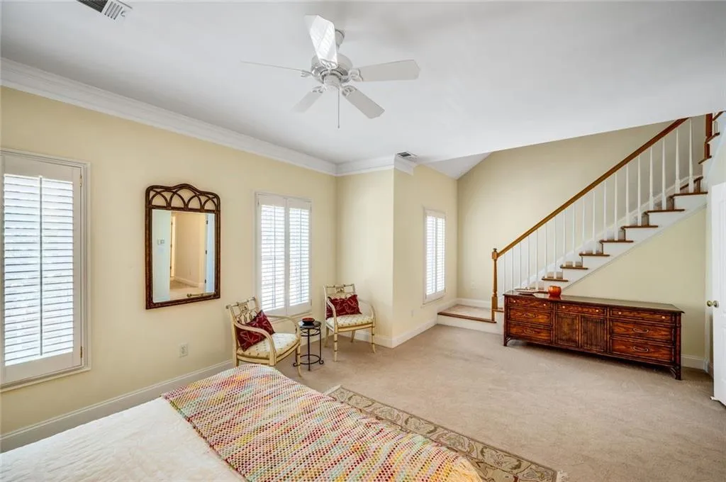 2570 Oglethorpe Circle Ne Unit 3, Atlanta, Georgia 30319, 4 Bedrooms Bedrooms, ,2 BathroomsBathrooms,Residential,For Sale,2570 Oglethorpe Circle Ne Unit 3,7637287