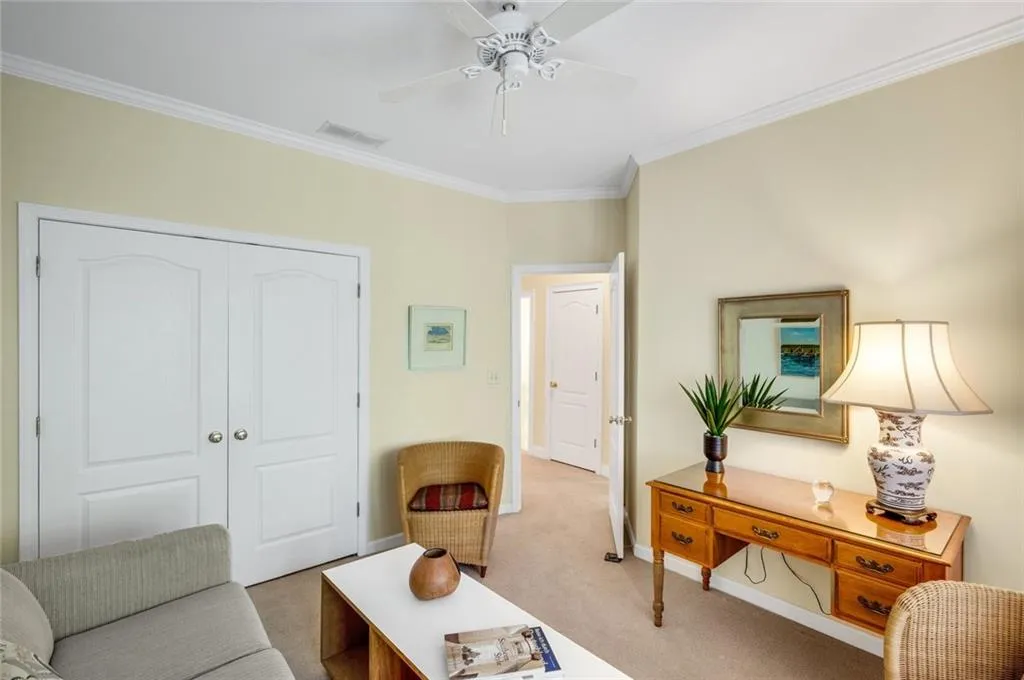 2570 Oglethorpe Circle Ne Unit 3, Atlanta, Georgia 30319, 4 Bedrooms Bedrooms, ,2 BathroomsBathrooms,Residential,For Sale,2570 Oglethorpe Circle Ne Unit 3,7637287