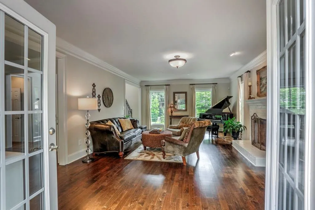 130 Chelveston Place, Sandy Springs, Georgia 30350, 5 Bedrooms Bedrooms, ,3 BathroomsBathrooms,Residential,Sold,130 Chelveston Place,6079963