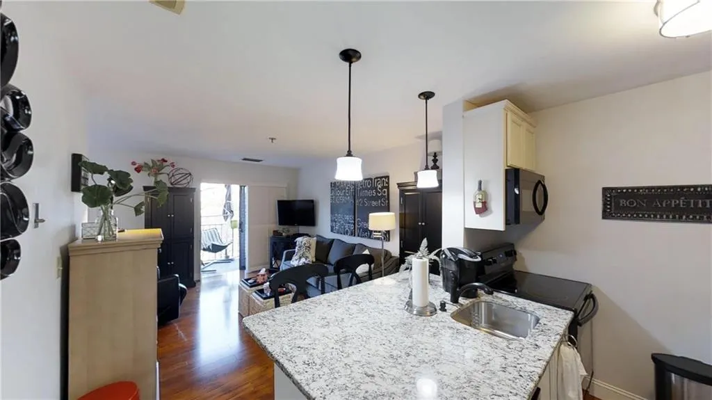 300 Johnson Ferry Road Ne Unit A613, Atlanta, Georgia 30328, 1 Bedroom Bedrooms, ,1 BathroomBathrooms,Residential,Sold,300 Johnson Ferry Road Ne Unit A613,5949272