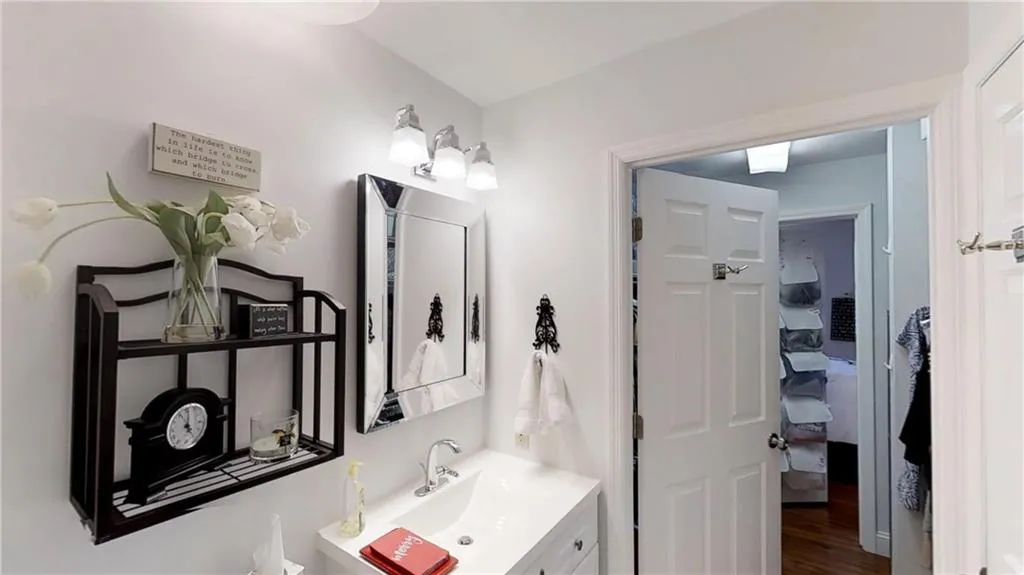 300 Johnson Ferry Road Ne Unit A613, Atlanta, Georgia 30328, 1 Bedroom Bedrooms, ,1 BathroomBathrooms,Residential,Sold,300 Johnson Ferry Road Ne Unit A613,5949272