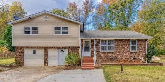 140 Creek Circle, Stockbridge, Georgia 30281