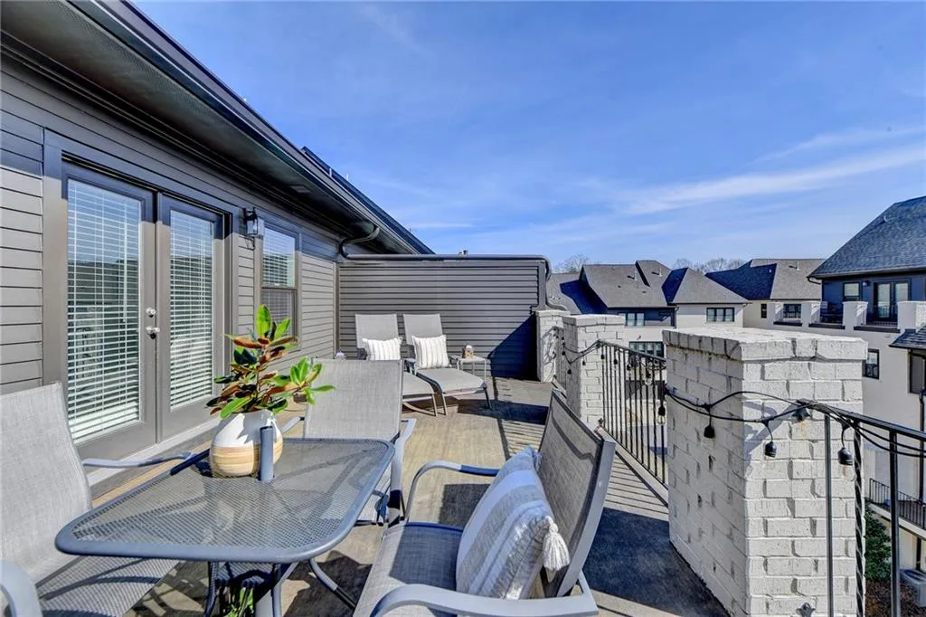 6414 Radiant Trace, Atlanta, Georgia 30328, 4 Bedrooms Bedrooms, ,4 BathroomsBathrooms,Residential,Sold,6414 Radiant Trace,7172219