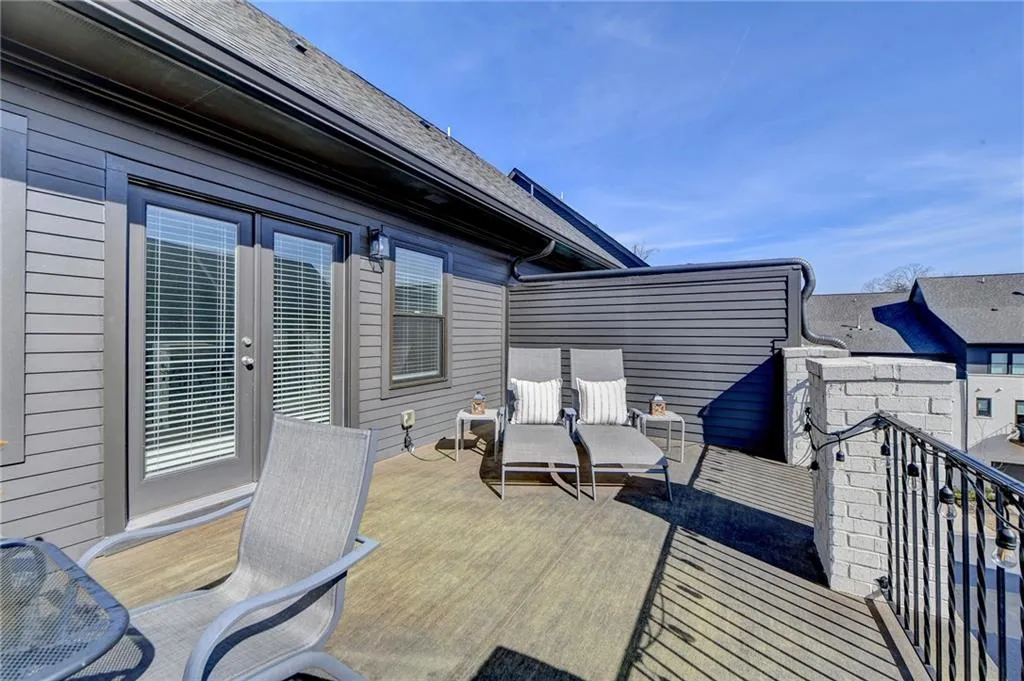 6414 Radiant Trace, Atlanta, Georgia 30328, 4 Bedrooms Bedrooms, ,4 BathroomsBathrooms,Residential,Sold,6414 Radiant Trace,7172219